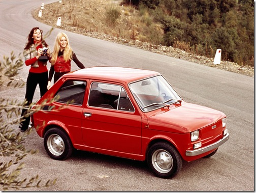 Fiat-126_1972_800x600_wallpaper_03